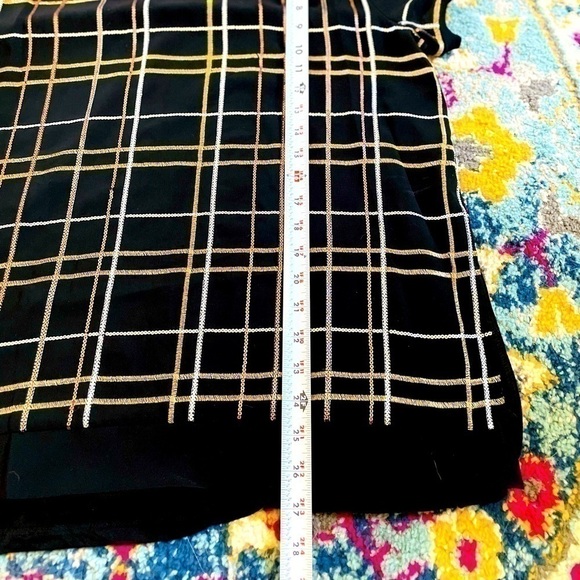 Black gold and silver blouse with stretch back - Picture 7 of 8